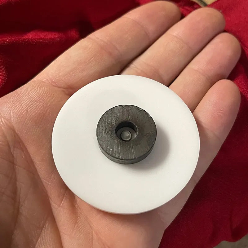 Spilla magnetica con spinner
