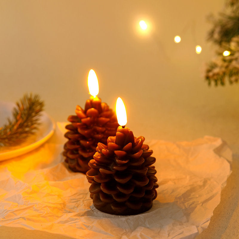 Candele a forma di pigna senza fiamma