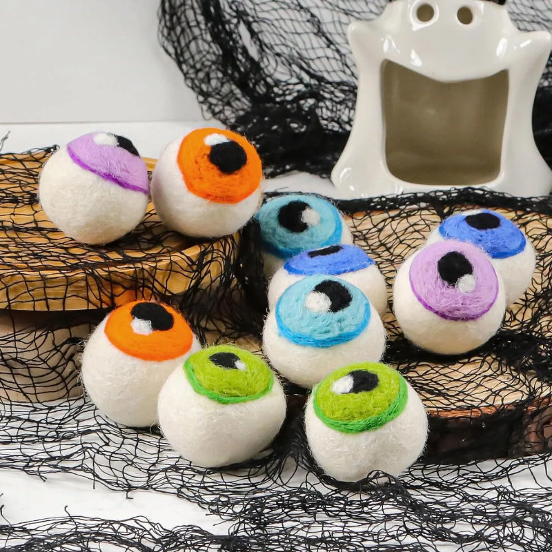 Bulbi oculari del mostro di Halloween in feltro