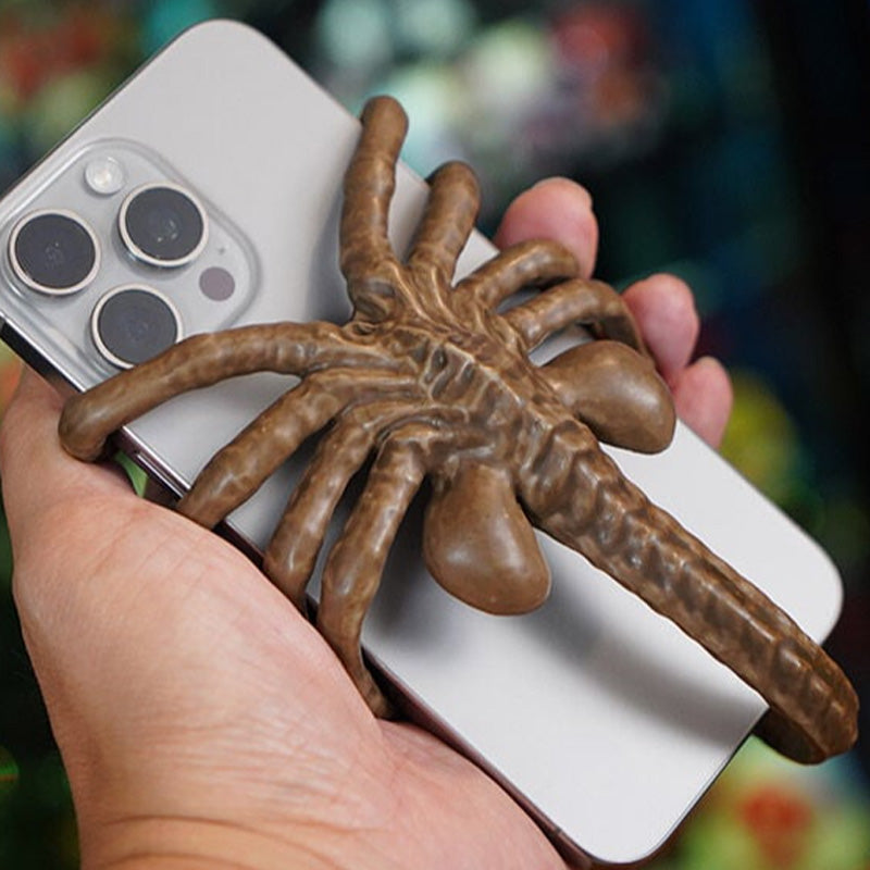 Orribile supporto per telefono Facehugger