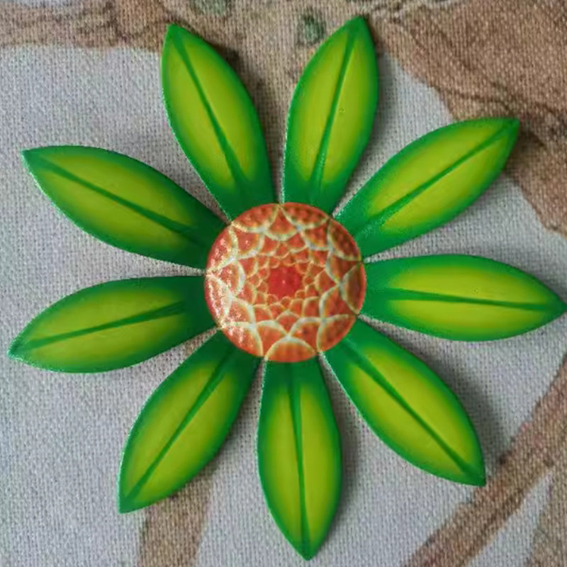 Decorazioni artigianali floreali in metallo