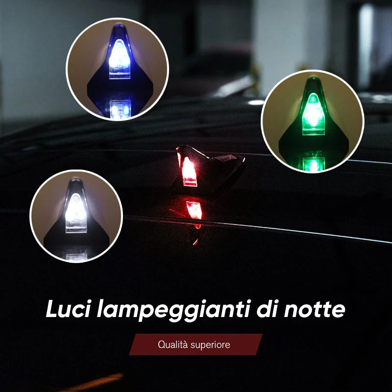 Spia solare a forma di pinna di squalo per auto