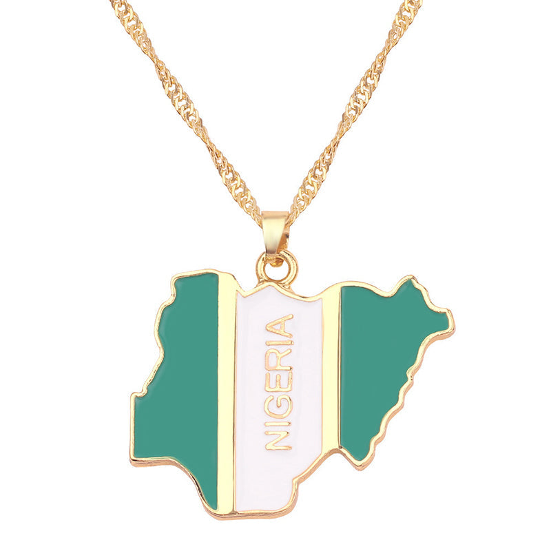 Collana creativa con mappa e bandiera