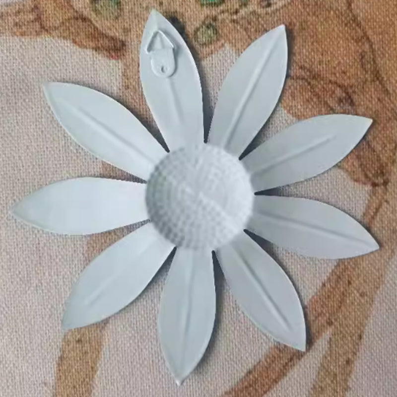 Decorazioni artigianali floreali in metallo