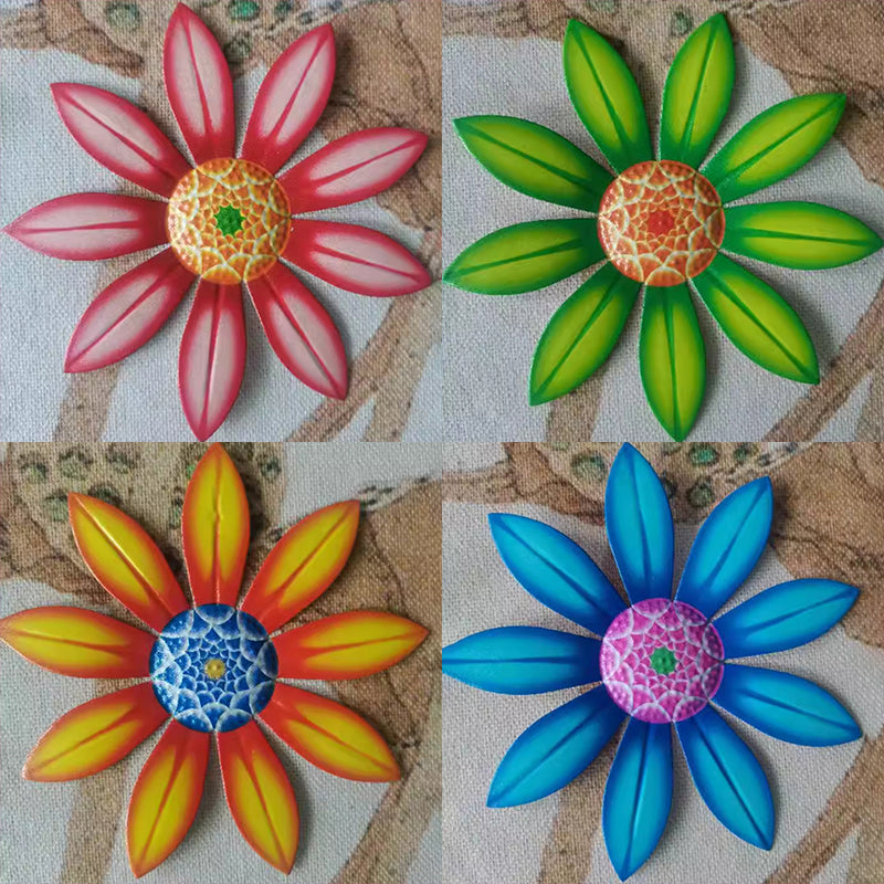 Decorazioni artigianali floreali in metallo