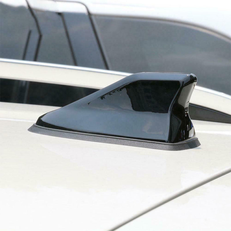 Spia solare a forma di pinna di squalo per auto