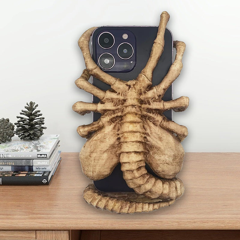 Orribile supporto per telefono Facehugger