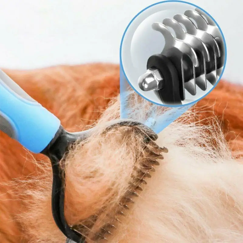 Pettine smacchiatore adatto agli animali domestici